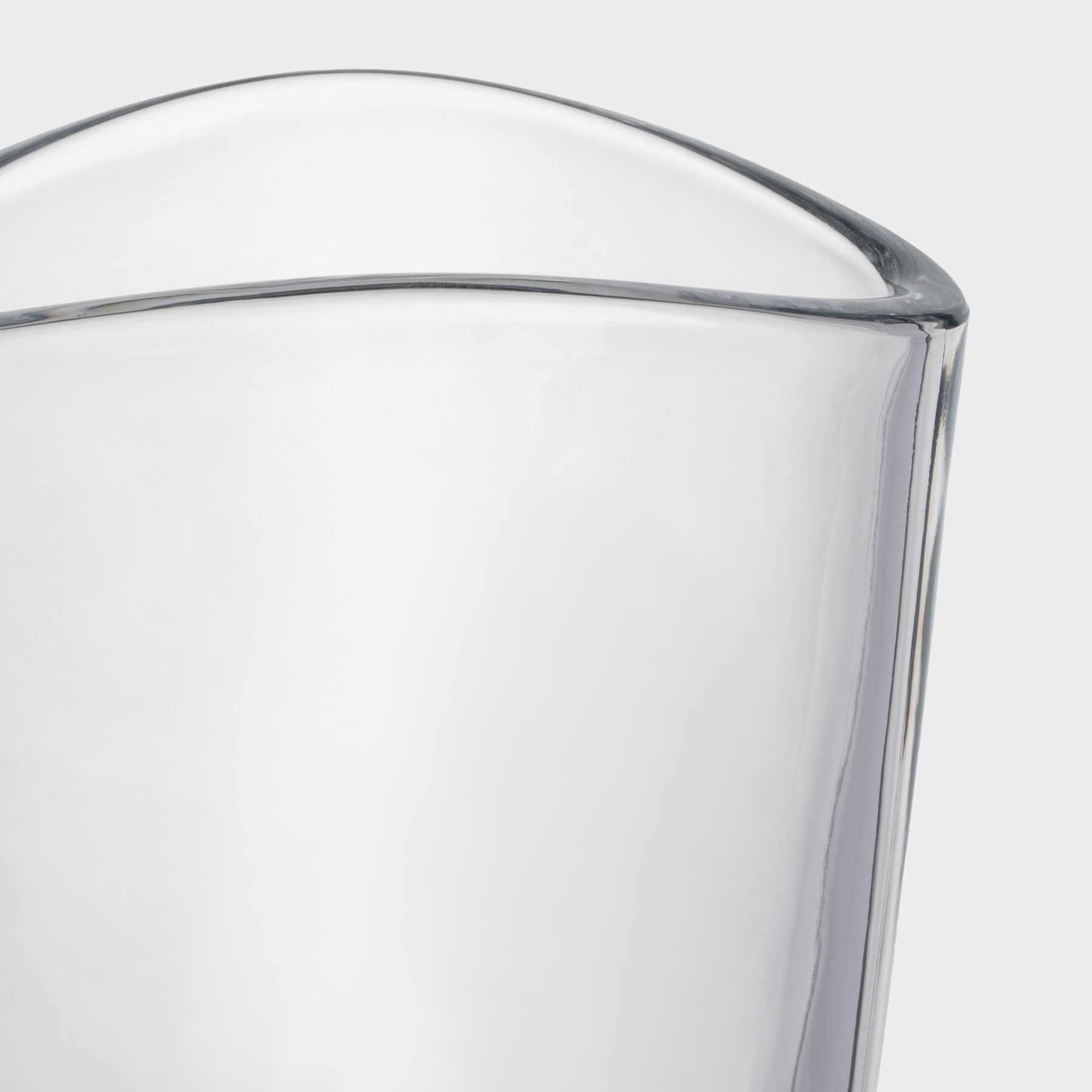 028241 Ваза для цветов Anna Lafarg